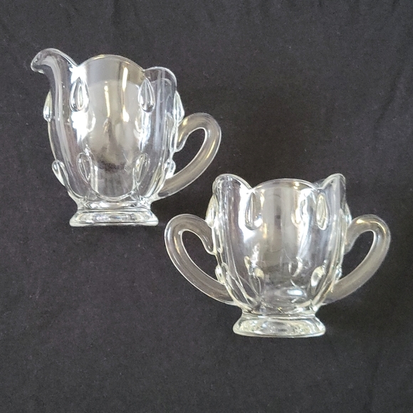 Vintage Indiana Glass Company Teardrop Sugar and Creamer Set - Picture 11 of 11